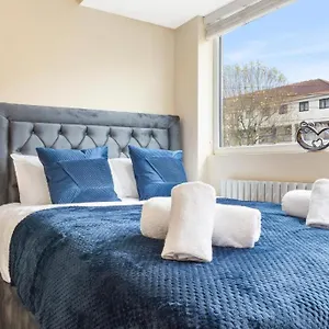 Twickenham Homes Guest house