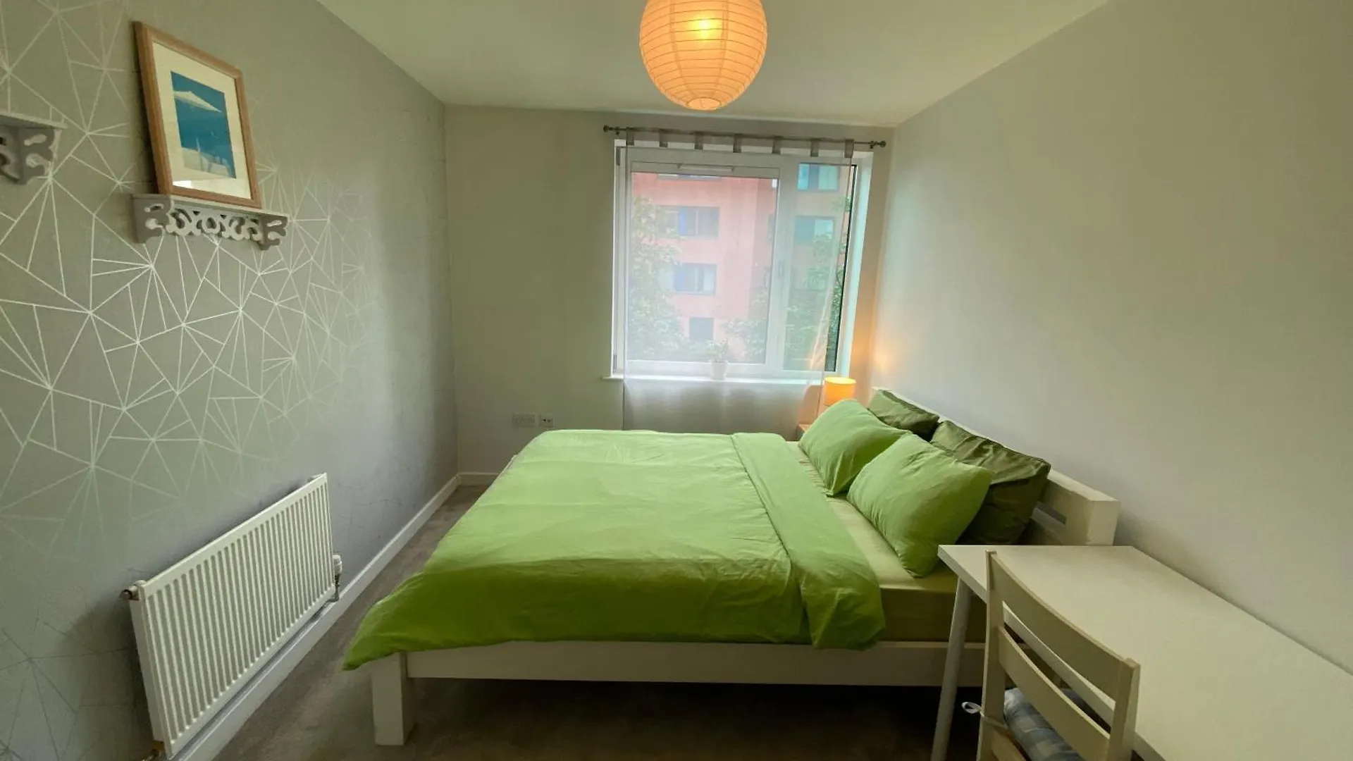 6 Hardy House Apartment Isleworth 0*,  United Kingdom